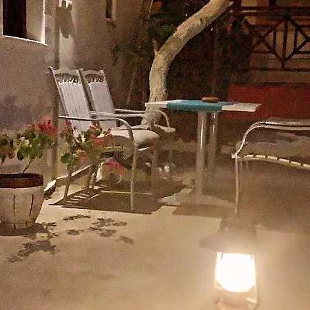 Akropolis Hotel