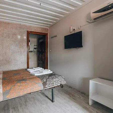 Akropolis Hotel 3*