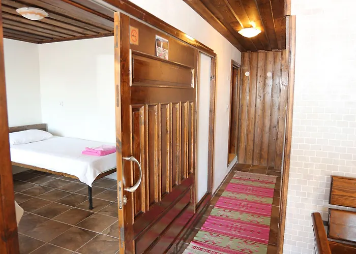 מלון Akropolis 3*