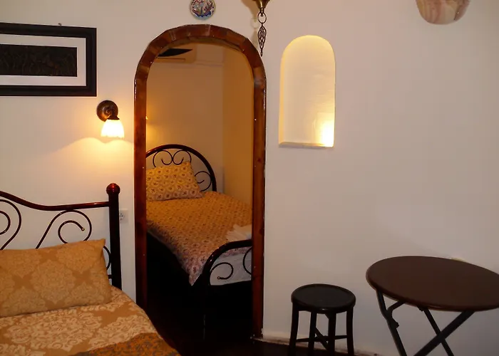 מלון Akropolis 3*